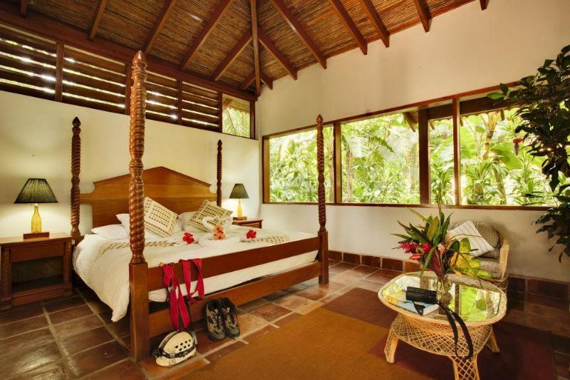 Ian Andersons Caves Branch Jungle Lodge เบลโมแพน ภายนอก รูปภาพ